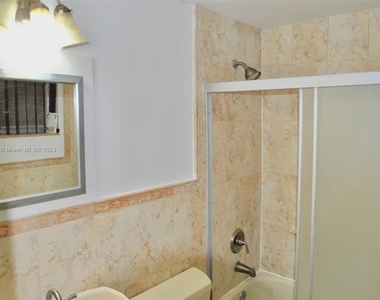 641 Espanola Way - Photo Thumbnail 11