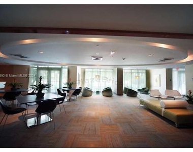 950 Brickell Bay Dr - Photo Thumbnail 12