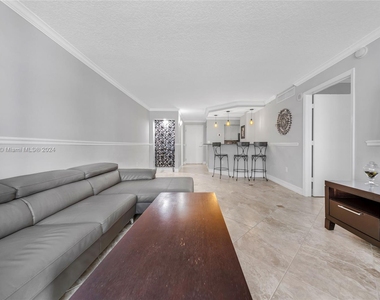 6917 Collins Ave - Photo Thumbnail 22