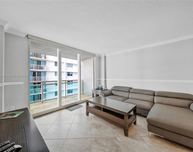 6917 Collins Ave - Photo Thumbnail 20