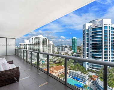 5875 Collins Ave - Photo Thumbnail 21