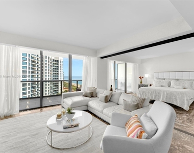 5875 Collins Ave - Photo Thumbnail 1