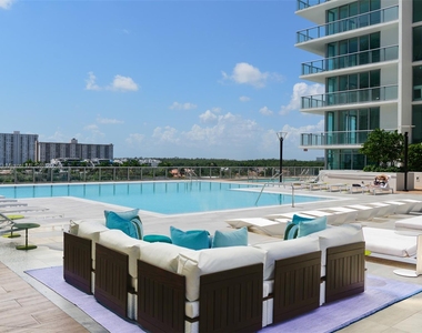 300 Sunny Isles Blvd - Photo Thumbnail 31