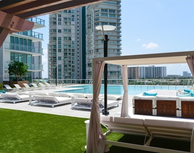 300 Sunny Isles Blvd - Photo Thumbnail 6