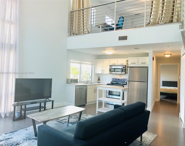 7700 Collins Ave - Photo Thumbnail 8