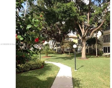 5181 W Oakland Park Blvd - Photo Thumbnail 3