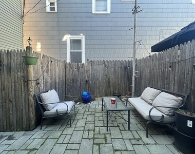 118 Brooks Street - Photo Thumbnail 18