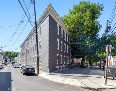 46 Brackett St. - Photo Thumbnail 24