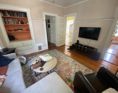 25 Rowell St - Photo Thumbnail 8