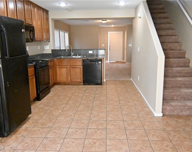 1155 Paradise Garden Drive - Photo Thumbnail 9