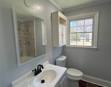 7621 Carelock Circle - Photo Thumbnail 11