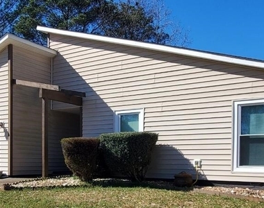 543 N Cedar Court - Photo Thumbnail 1