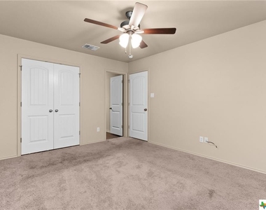 1025 Cline Drive - Photo Thumbnail 8