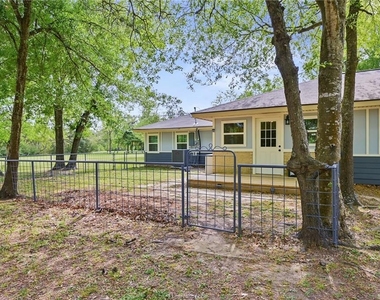 741 Garden Acres - Photo Thumbnail 20