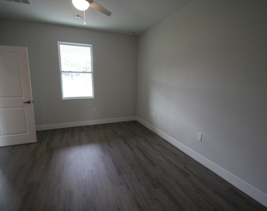 1377 Harper Boulevard Sw - Photo Thumbnail 7