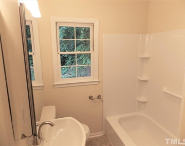 2409 Sparwood Drive - Photo Thumbnail 20