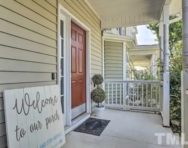 3911 Volkswalk Place - Photo Thumbnail 16