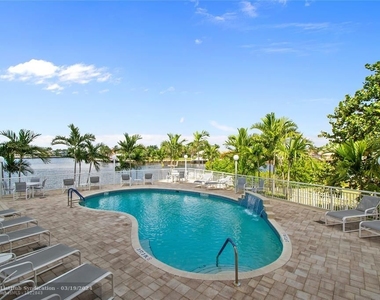 511 Bayshore Dr - Photo Thumbnail 27