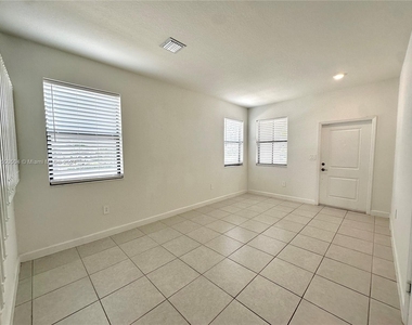 11903 Sw 246th Terrace - Photo Thumbnail 9