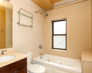 1504 W Roscoe Street - Photo Thumbnail 9