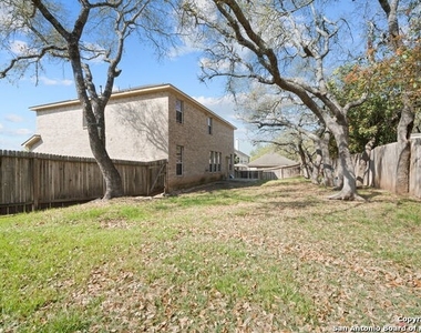 511 Sedberry Ct - Photo Thumbnail 25