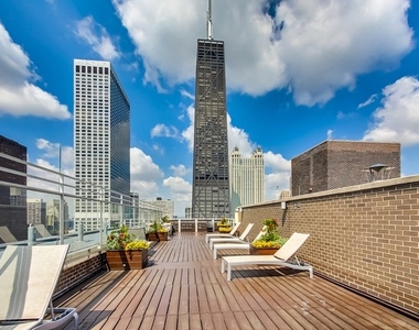 260 E Chestnut Street - Photo Thumbnail 14