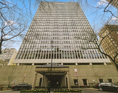 1 E Scott Street - Photo Thumbnail 2