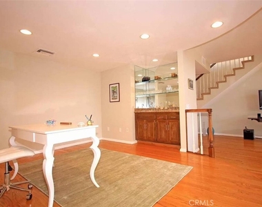 1415 Camden Avenue - Photo Thumbnail 2