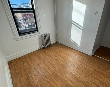 6708 Park Ave - Photo Thumbnail 4