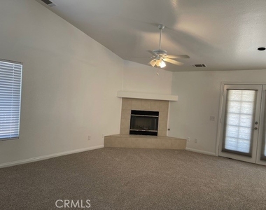 16055 Oak Creek Court - Photo Thumbnail 7