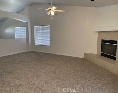 16055 Oak Creek Court - Photo Thumbnail 8