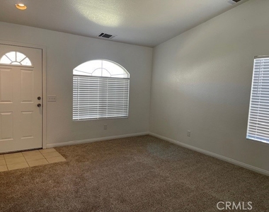 16055 Oak Creek Court - Photo Thumbnail 2