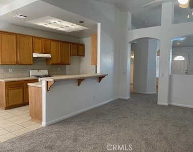 16055 Oak Creek Court - Photo Thumbnail 15