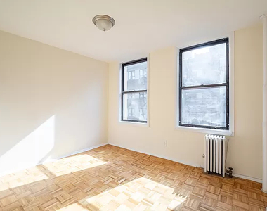 405 West 52nd Street - Photo Thumbnail 1