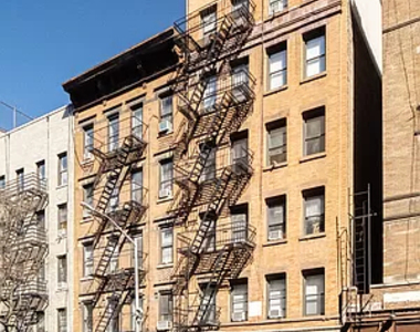 405 West 52nd Street - Photo Thumbnail 11