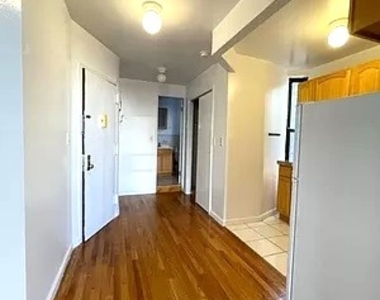 162 Allen Street - Photo Thumbnail 5