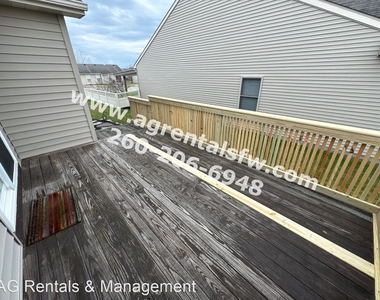 8819 Strathmore Ln - Photo Thumbnail 20