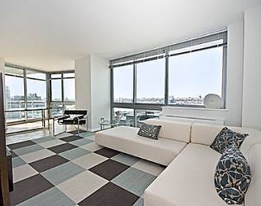 Hudson Yards  - Photo Thumbnail 2