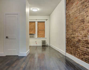Lower East Side Apartment for Rent: Studio, $4947 - Photo Thumbnail 4