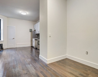 Lower East Side Apartment for Rent: Studio, $4947 - Photo Thumbnail 2