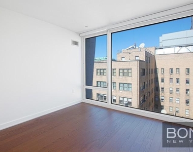 400 West 113th Street - Photo Thumbnail 1