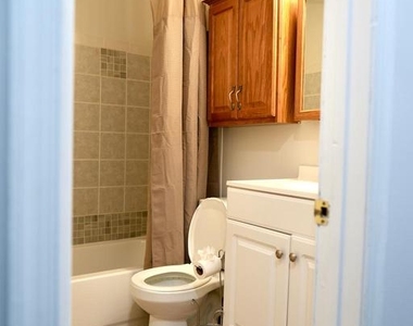 9082 Giltinan Ct - Photo Thumbnail 31