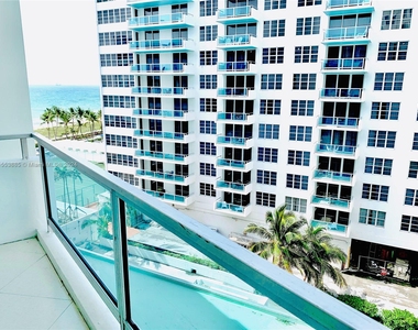 5151 Collins Ave - Photo Thumbnail 0