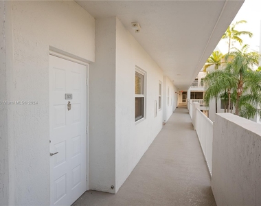 10750 Nw 66th St - Photo Thumbnail 25