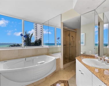 19111 Collins Ave - Photo Thumbnail 14