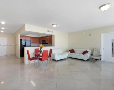 16699 Collins Ave - Photo Thumbnail 15