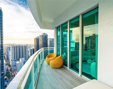 951 Brickell Ave - Photo Thumbnail 28