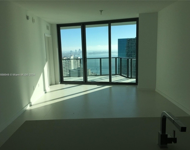 1300 S Miami Ave - Photo Thumbnail 2