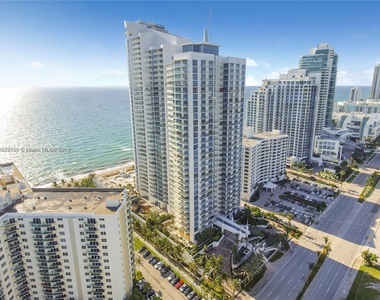 3101 S Ocean Dr - Photo Thumbnail 32