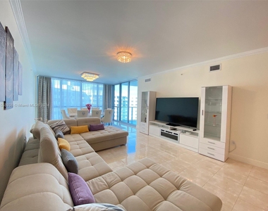 3101 S Ocean Dr - Photo Thumbnail 5